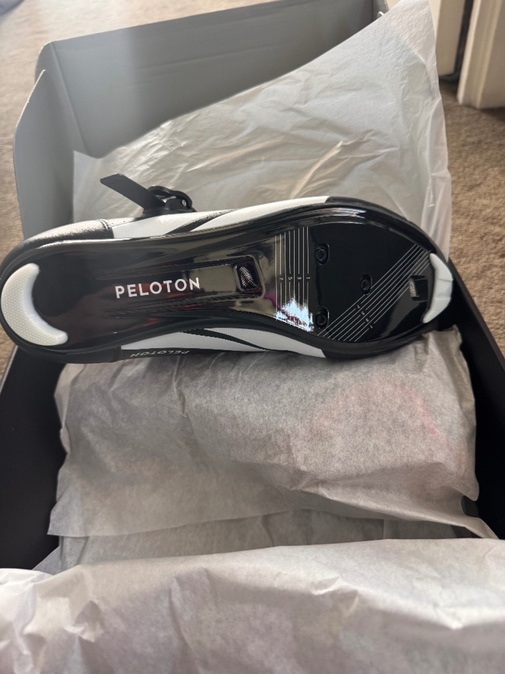 🌟 Brand New Peloton Cycling Shoes - Men’s Size 44 (10.5) 🌟